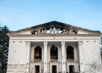 Wegen Musikaufführung in Mariupol: Britisches College suspendiert ukrainischen Pianisten