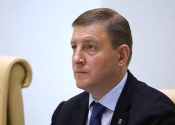 "Donezk und Lugansk sind russische Regionen" – Generalratssekretär der russischen Regierungspartei