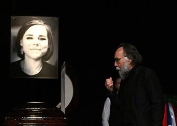 "Ich will mit meinem Volk zusammen sein" – Trauerfeier für ermordete Darja Dugina