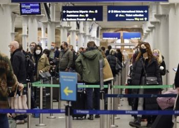 "Wie ein Katastrophenfilm": Hunderte Fahrgäste sitzen stundenlang im Tunnel unter Ärmelkanal fest