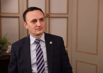 Pentagon Tech-Bemühungen sind ’90 Prozent Verschwendung’: Ehemaliger DoD-Beamter