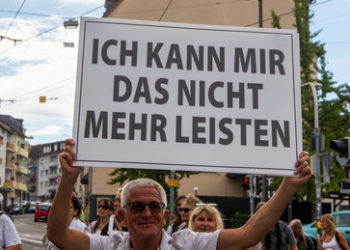 Baerbock contra Wagenknecht & Weidel: Heißer Herbst mit Querfront in Deutschland?