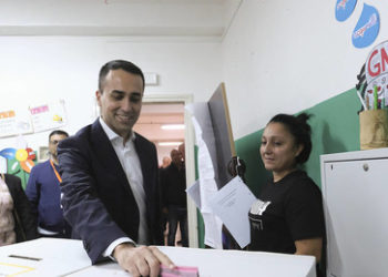 Die Wahl in Italien: Mit neuen Anti-Betrugs-Coupons und parallel durchgeführtem Volksbegehren
