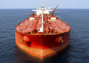 G7-Staaten planen Verbot von Versicherungen für Tanker mit russischem Öl – Moskau erörtert Optionen