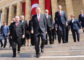 Im Vorfeld seiner Reise auf den Balkan: Erdoğan droht Griechenland mit Krieg