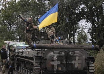 Kiew fordert Sicherheitsgarantien, während der Stab von Selenskij die militärischen Ziele definiert