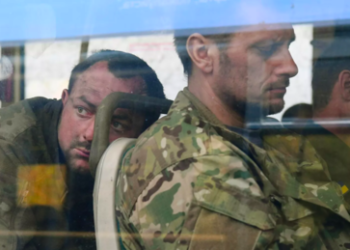 Kiew und Moskau tauschen Gefangene aus, darunter Asow-Kämpfer und Medwedtschuk