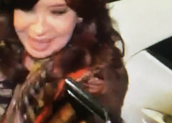 Mordversuch an Argentiniens Vizepräsidentin: Polizei nimmt mutmaßlichen Bandenführer fest