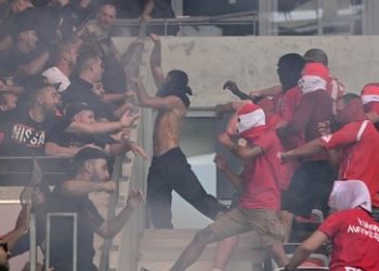 Schwere Ausschreitungen bei Fußballspiel von Köln in Nizza