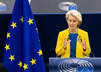 Wollte Ursula von der Leyen den Italienern vor ihrer Wahl am Sonntag drohen?