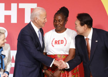 "Sind Südkoreaner schwerhörig?": Präsident Yoon nennt US-Abgeordnete "Idioten" und leugnet es später