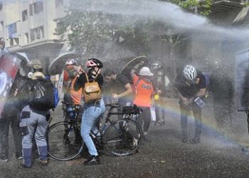 Chile begeht dritten Jahrestag der sogenannten sozialen Erhebung mit Ausschreitungen und Festnahmen