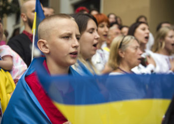 Die widersprüchlichen Narrative über ukrainische Flüchtlinge dienen nicht Kiews Sache