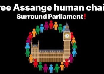 Menschenkette für Assange: US-Regisseur Oliver Stone unterstützt Aktion in London