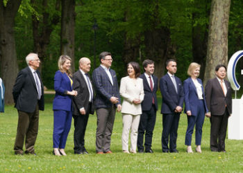 "Anthropologische Katastrophe": Moskau reagiert mit Sarkasmus auf unfähiges Polit-Personal im Westen