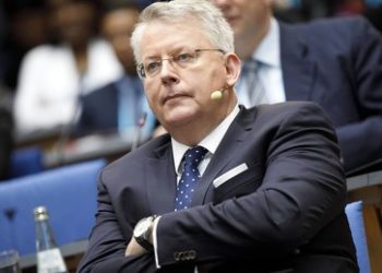 "Was darf Satire?" – Kritik am Auswärtigen Amt für Verurteilung von Sanktionen gegen deutsche Medien