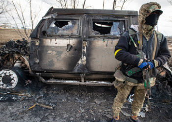 "Wir jagen und erschießen sie wie Schweine" – Britische Zeitung feiert ukrainischen Rachefeldzug