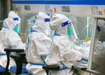 "Zu 99,9 Prozent künstlich" – Neue Studie will Laborursprung des Coronavirus belegen