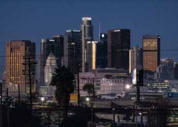 Unternehmen im Besitz eines chinesischen Milliardärs, der schuldig ist, Bestechungsgelder in Höhe von 1 Million US-Dollar an einen Stadtrat von LA gezahlt zu haben