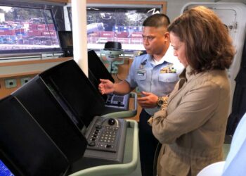 VP Harris fordert die Verteidigung der Souveränität im Südchinesischen Meer