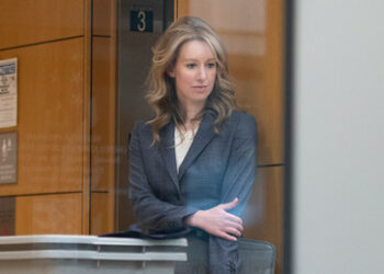 Bluttest-Betrug: Theranos-Gründerin muss mehr als elf Jahre ins Gefängnis