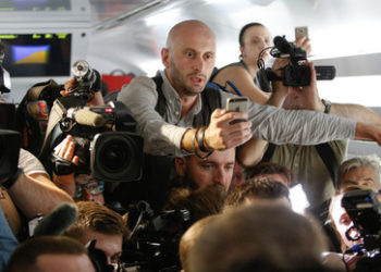 Cherson: Ukrainische Streitkräfte entziehen Journalisten von CNN und Sky News Akkreditierung