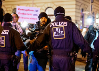 Deutsche Heuchelei: Politik und Medien fordern von China Aufhebung der Corona-Maßnahmen