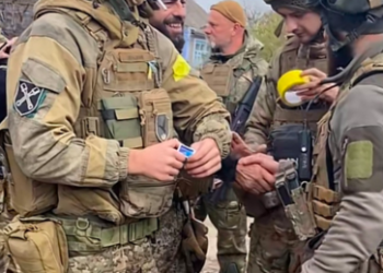 Erneut ukrainischer Soldat mit Nazi-Insignien gesichtet