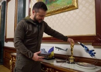 Liveticker Ukraine-Krieg – LVR-Behörden: Kiew bereitet weiteren Anschlag unter falscher Flagge vor