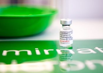 Pfizer-Dokumente: Was Konzern und Behörden über Risiken der mRNA-Präparate wussten