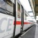 Prioritätensetzung: Schaffner und Lokführer bei der Bahn dürfen Frauenkleider tragen