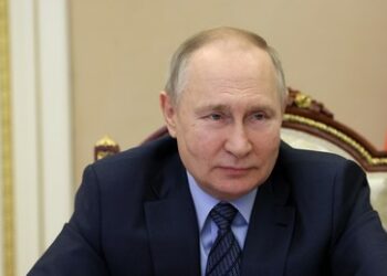 Putin: Nicht sehr intelligente Leute schaffen russische Kultur ab