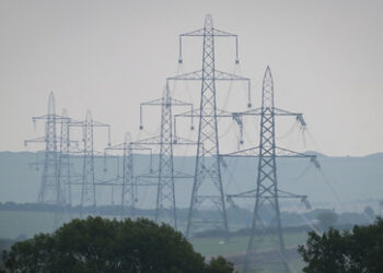 Stromnetzbetreiber warnt Briten, sich auf Reduzierung des Energieverbrauchs einzustellen