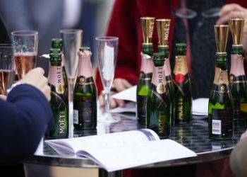 Wegen hoher Nachfrage: Edel-Champagner fast ausverkauft