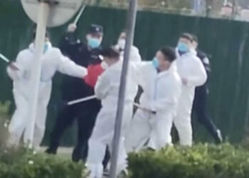 Ein hartes Durchgreifen in Peking gegen COVID-Proteste könnte die gleichen wirtschaftlichen Auswirkungen haben wie Lockdowns auf Amerika: Experte