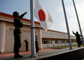 Abwehr der militärischen Bedrohung durch die KPCh, Japan baut Verteidigung in Okinawa auf