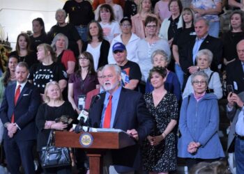 CCP arbeitet auf „industrieller Ebene“, um Eliten in Zielnationen zu „fangen“: Ex-Geheimdienstoffizier