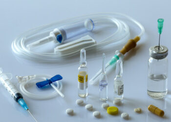 Bei Lieferengpässen von Medikamenten:  Apotheker suchen alternative Präparate