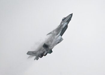 Das kommunistische China „verleitet eine Krise“ mit militärischen Provokationen: DOD-Beamter