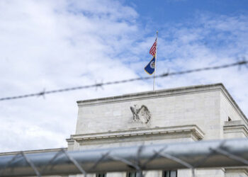 Ex-Pentagon-Berater: Ukraine-Konflikt beschleunigt Zusammenbruch der US-Hegemonie