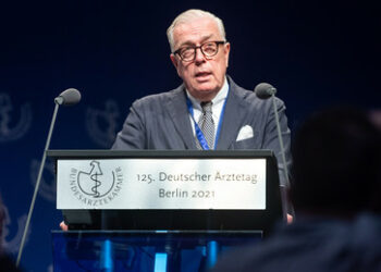 Fehlende Arzneimittel: Präsident der Bundesärztekammer fordert "Medikamenten-Flohmärkte"