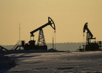 Internationale Energieagentur: Weltweite Ölnachfrage steigt, Produktion in Russland sinkt