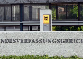 Klagen gegen EU: Verfassungsgericht knickt wie versprochen ein