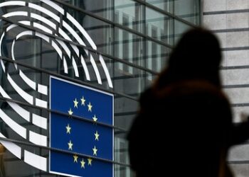 Krisen- und Insolvenzticker – Selbst im EU-Parlament: Hauseigenem Rentenfonds droht Pleite