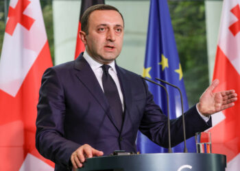 Liveticker Ukraine-Krieg: Russisches Militär bestätigt Raketenangriff auf ukrainische Militärobjekte