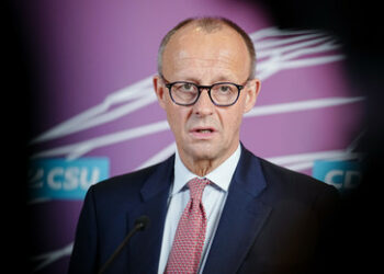 Merz rügt Bundesregierung: Abgelehnte Asylbewerber müssen konsequenter abgeschoben werden