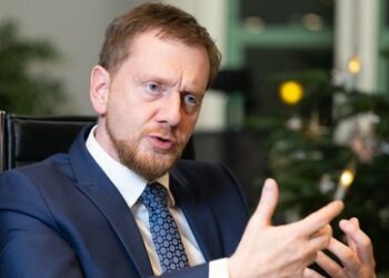 Nach Rede zur Unterbringung von Flüchtlingen: Bautzener Landrat erhält Beistand von Kretschmer