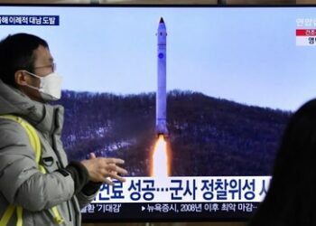 Noch einmal zum Jahresende: Nordkorea feuert ballistische Kurzstreckenraketen zum Japanischen Meer