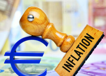 Ökonom warnt vor Schönreden: Alle Wirtschaftsindikatoren deuten nach unten