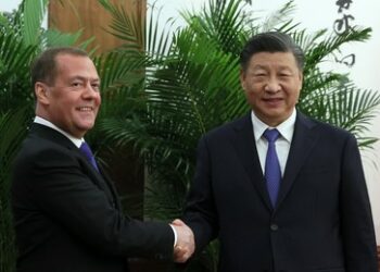 Peking: Medwedew übergibt persönliche Botschaft von Putin an Xi Jinping
